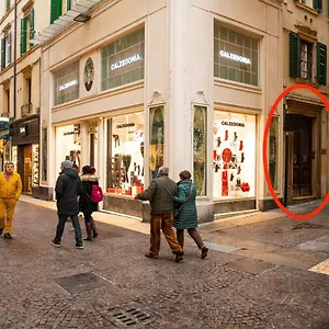 Domus - Incantevole Residenza Difronte A Casa Giulietta Apartment Verona
