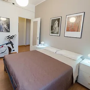 Roomy Apartment Milan