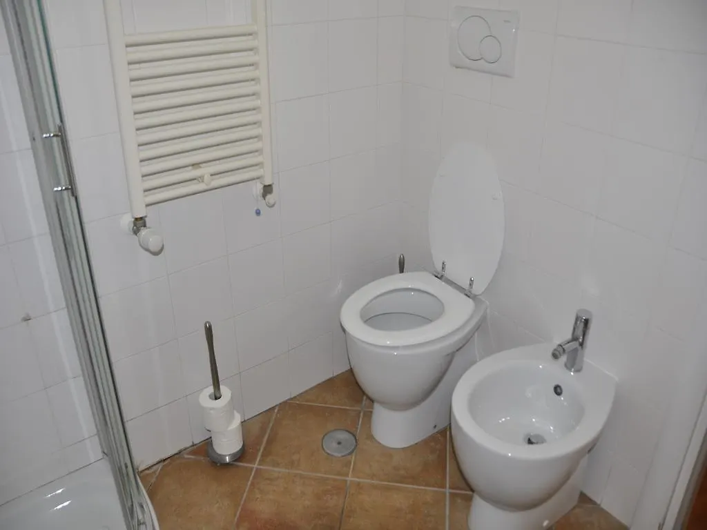 Domus Romana 4*, Rome